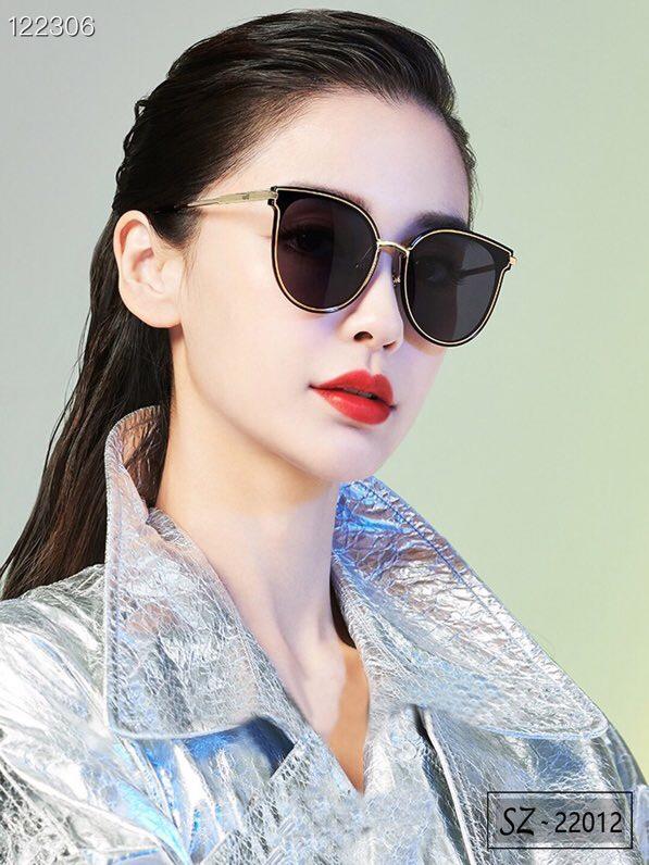 DIOR-迪奧 2019新款 太陽鏡 減輕強光負擔 遮擋有害光線防輻射 出行旅遊必備品 22012  lly1083